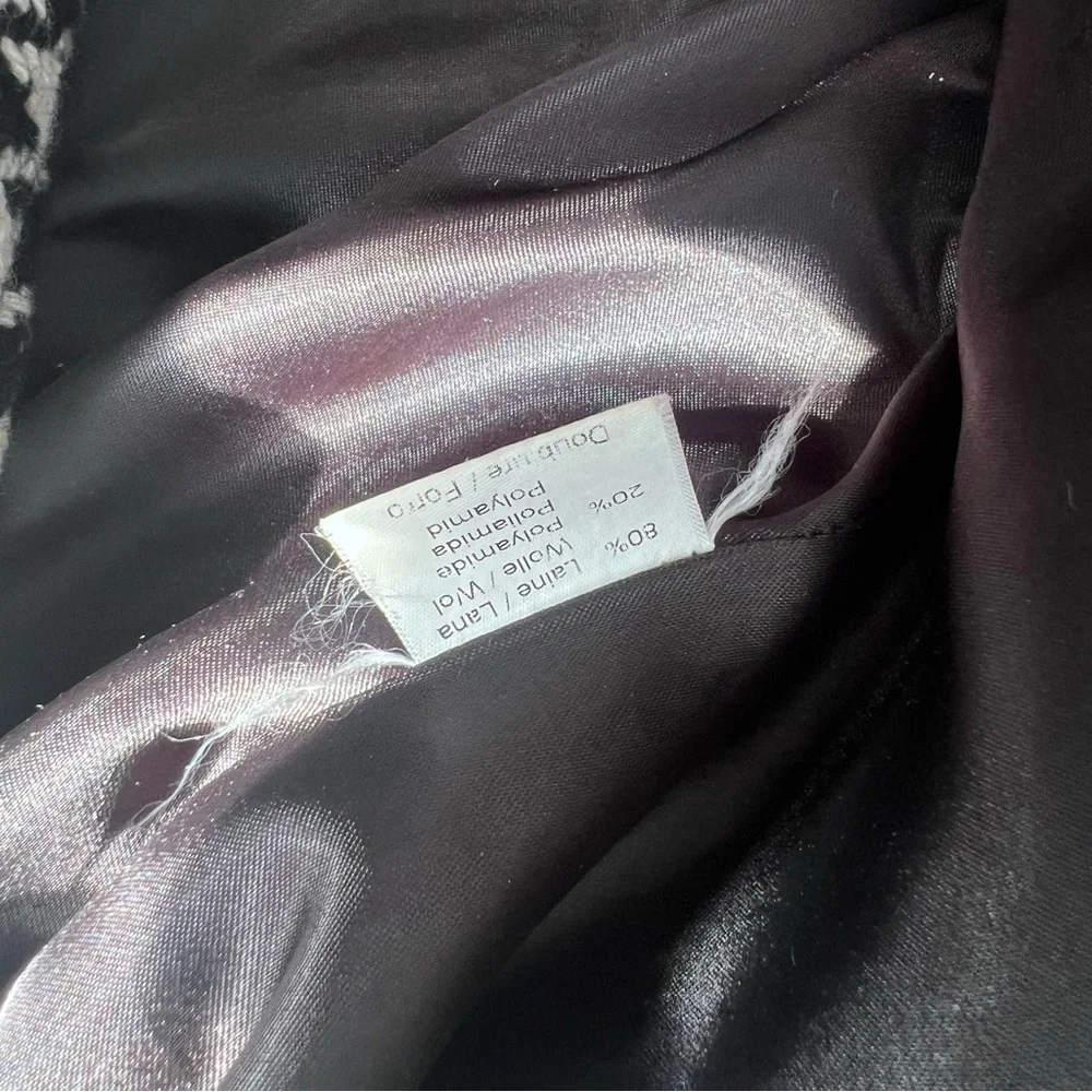 Stylish Black and White Houndstooth Women's Coat - Picture 5 of 8